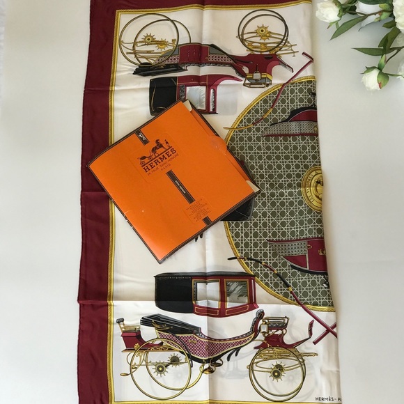 SOLD ⛄️ New Authentic Hermes 100% Silk Scarf - Picture 2 of 16